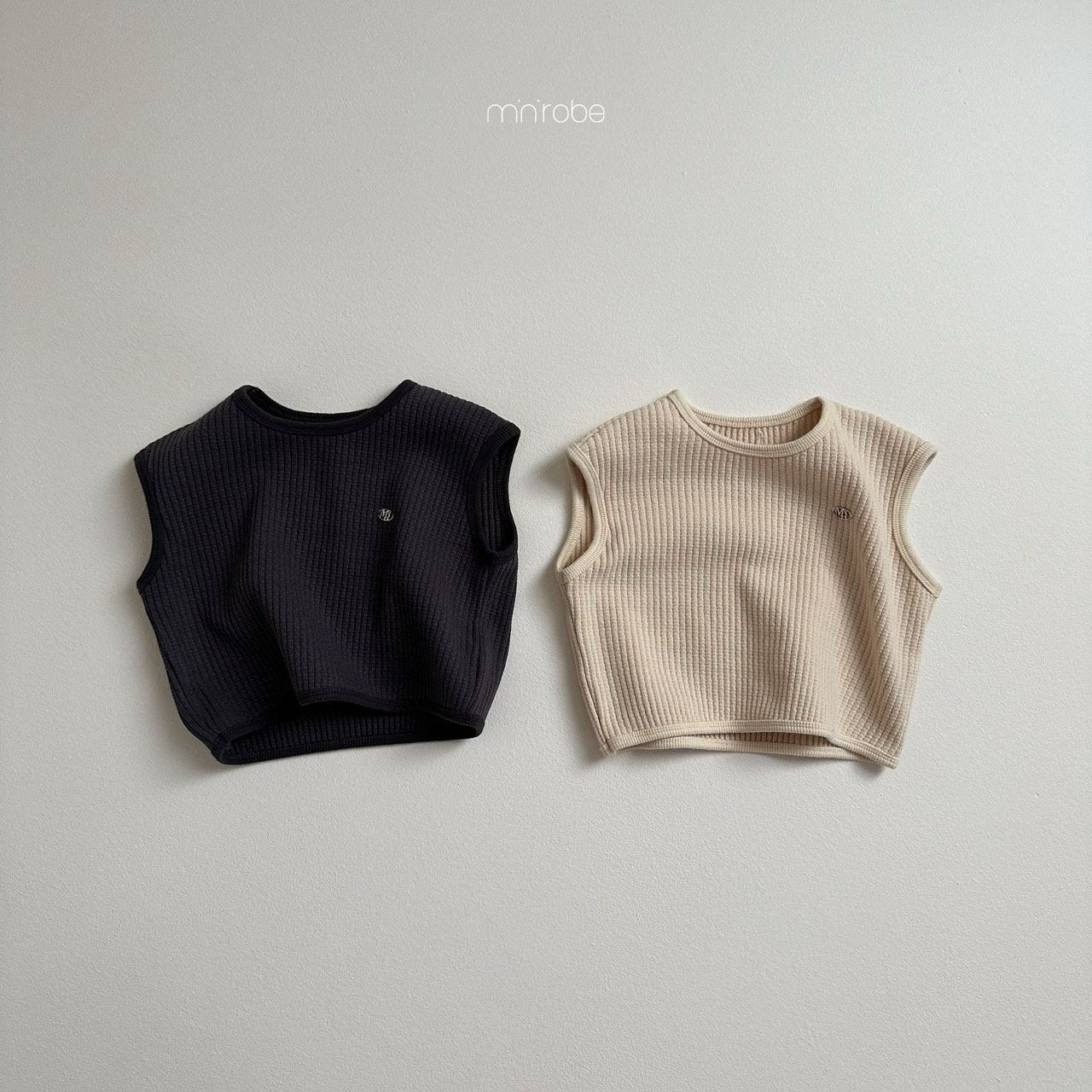 さま専用 minirobe bebe ミニローブ スタイベスト グレー 見苦しい 韓国