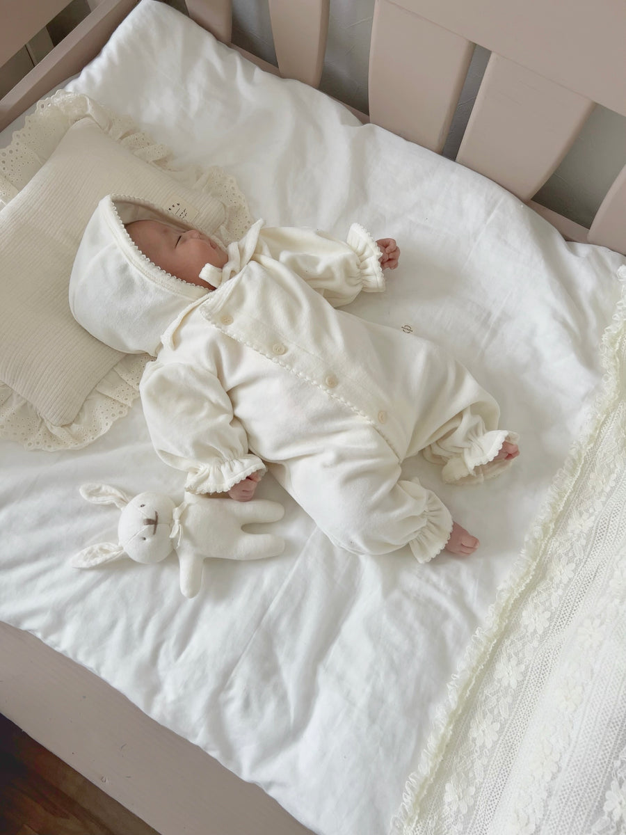 【monbebe】 ベロアスノーグローリーロンパース