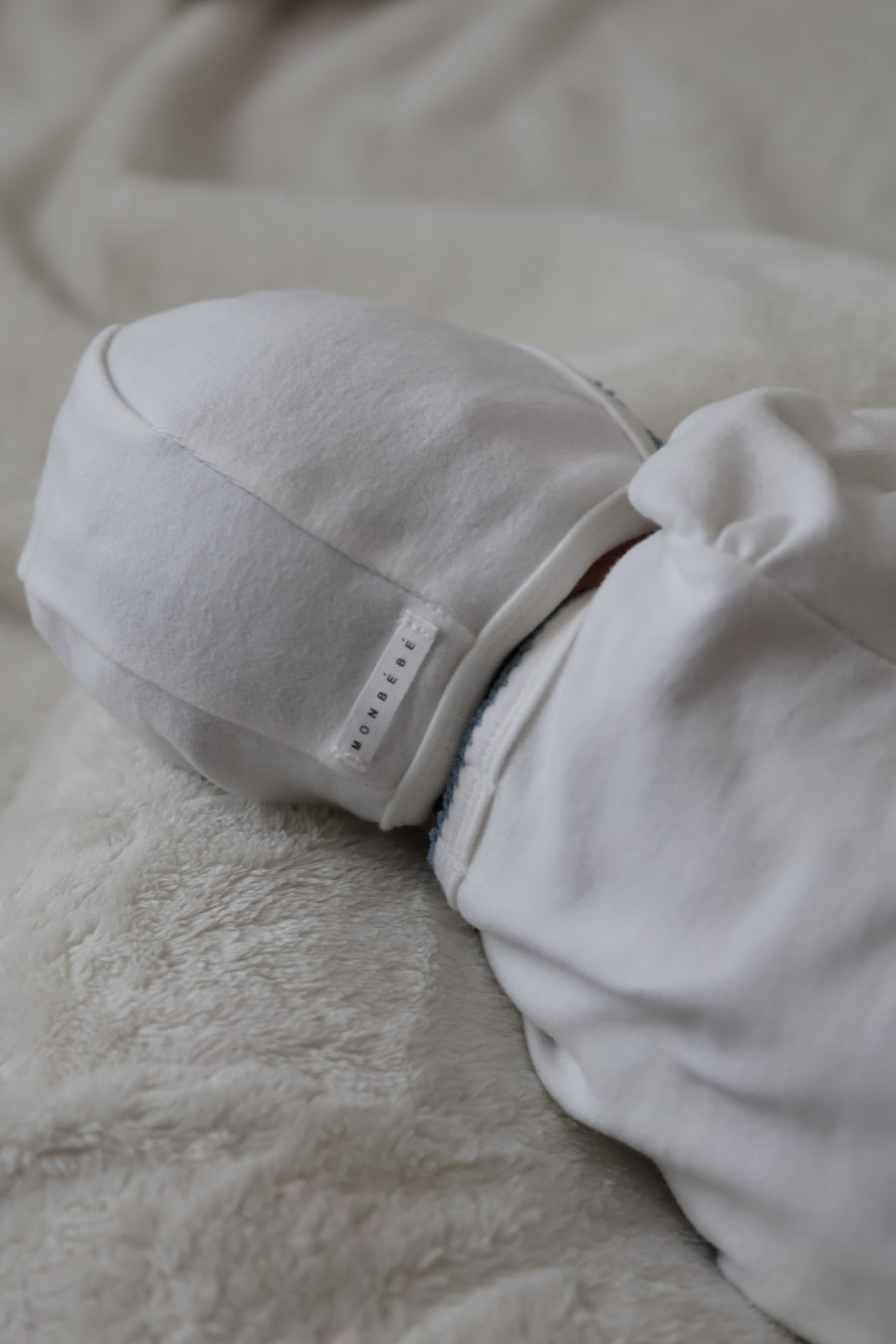 ブルーグローリーロンパース(ロング)、ボンネットのセット monbebe】 ブルーグローリーボンネット – CHOCOLUVICE