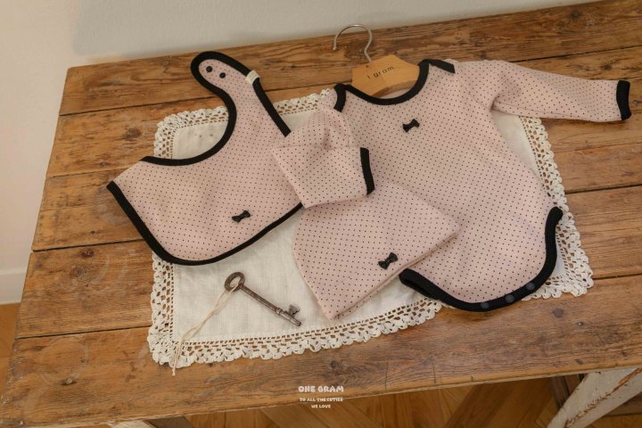 【one gram】 Rie Suit　※クーポン使用で表示価格よりさらに10%OFF！9月30日（火）23：59まで！クーポンコード：spt10　