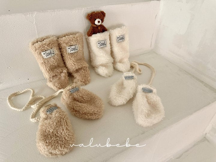 【valubebe】 Fluffy Winter Boots 25 (ブーツ)
