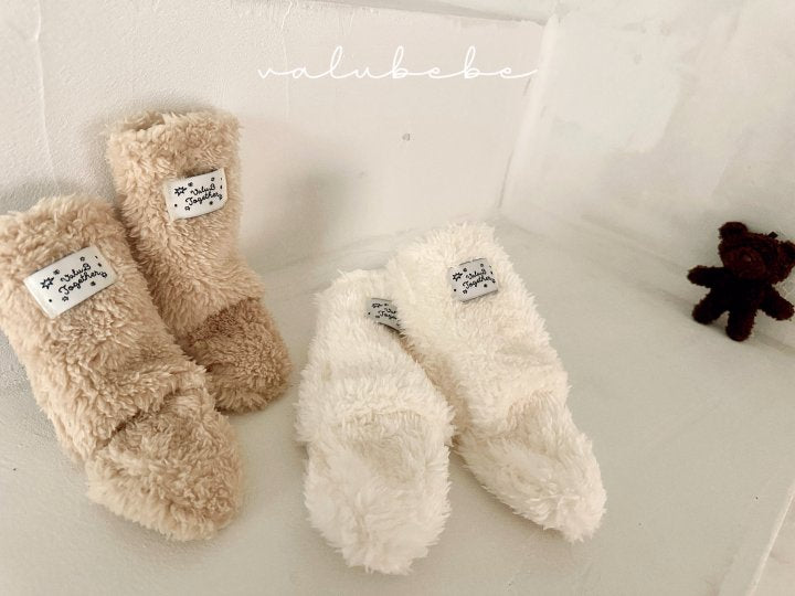 【valubebe】 Fluffy Winter Boots 25 (ブーツ)