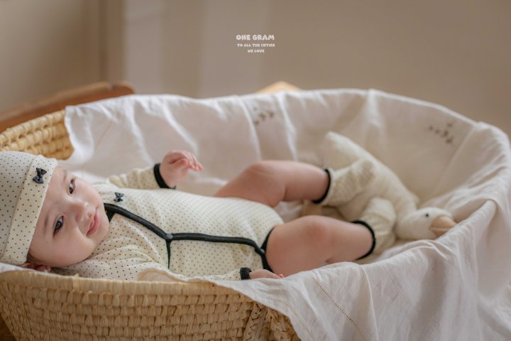 【one gram】 Rie newborn Suit  ※クーポン使用で表示価格よりさらに10%OFF！9月30日（火）23：59まで！クーポンコード：spt10