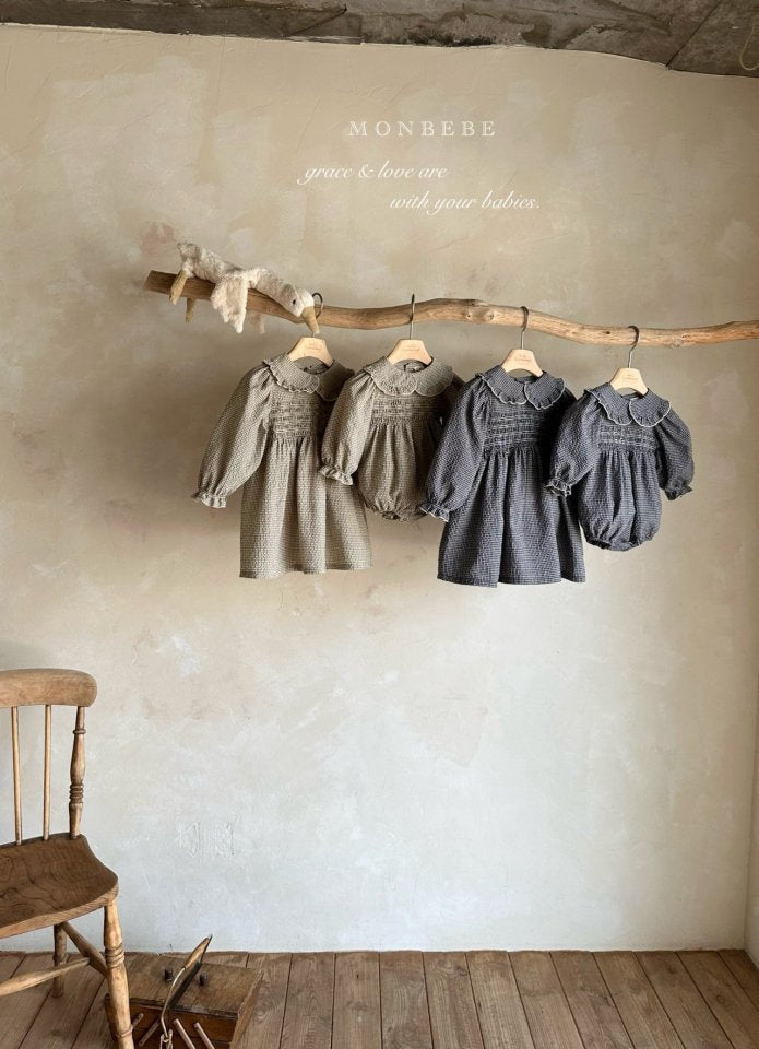 【monbebe】 Autumn Zimmer Frill Suit