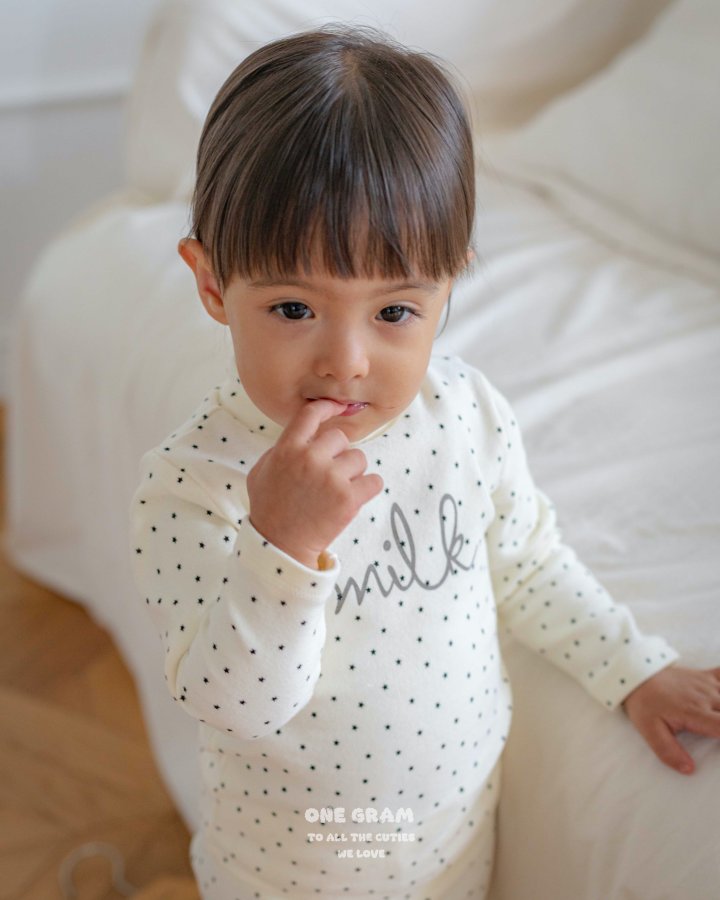 【one gram】 Milk top and bottom set  ※クーポン使用で表示価格よりさらに10%OFF！9月30日（火）23：59まで！クーポンコード：spt10
