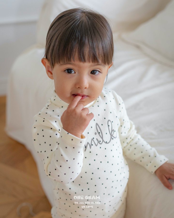 【one gram】 Milk top and bottom set  ※クーポン使用で表示価格よりさらに10%OFF！9月30日（火）23：59まで！クーポンコード：spt10
