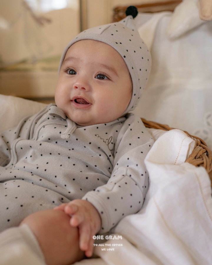 【one gram】 Milk newborn Suit   ※クーポン使用で表示価格よりさらに10%OFF！9月30日（火）23：59まで！クーポンコード：spt10