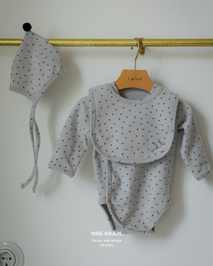 【one gram】 Milk bib  ※クーポン使用で表示価格よりさらに10%OFF！9月30日（火）23：59まで！クーポンコード：spt10