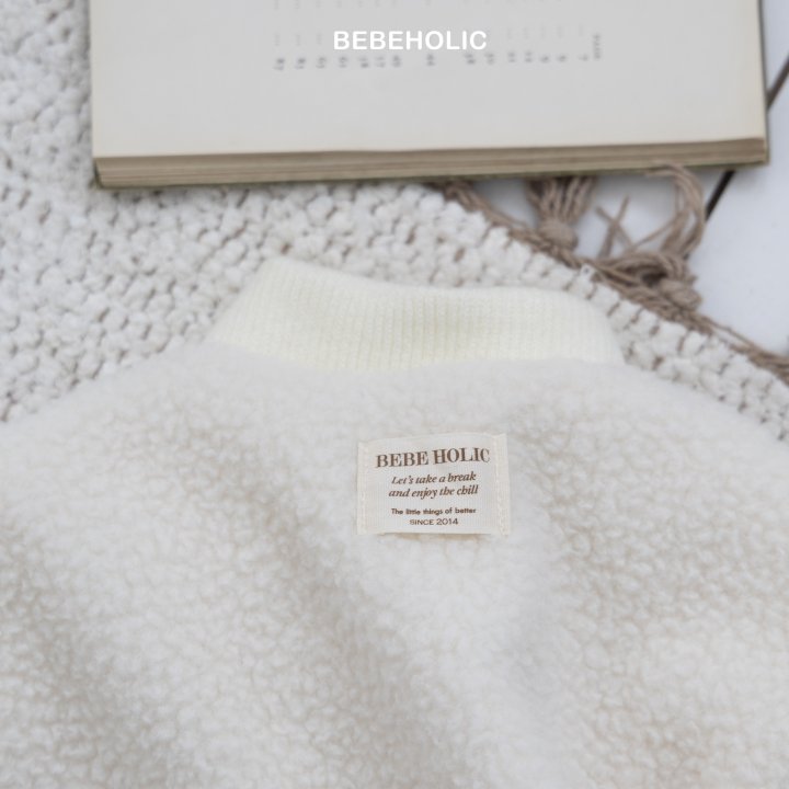 【bebeholic】 Puff Dumbbell Poncho