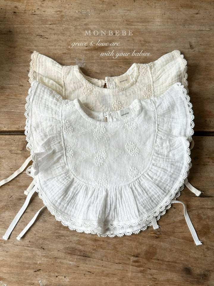 【monbebe】 Lace Frill bib