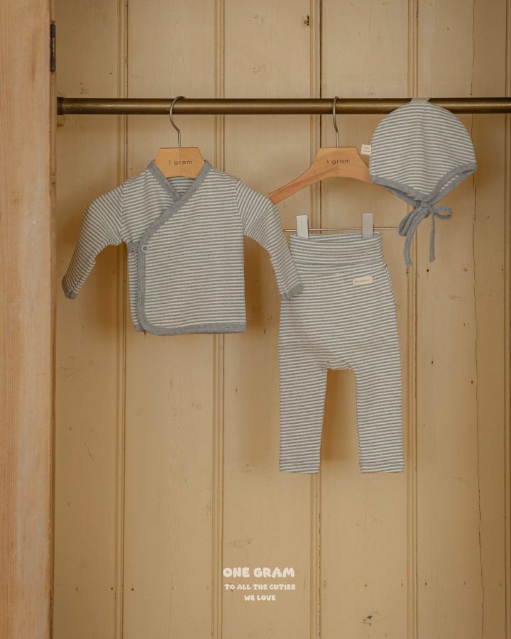【one gram】 Sean top & Leggings Set  (2点セット)  ※クーポン使用で表示価格よりさらに10%OFF！9月30日（火）23：59まで！クーポンコード：spt10