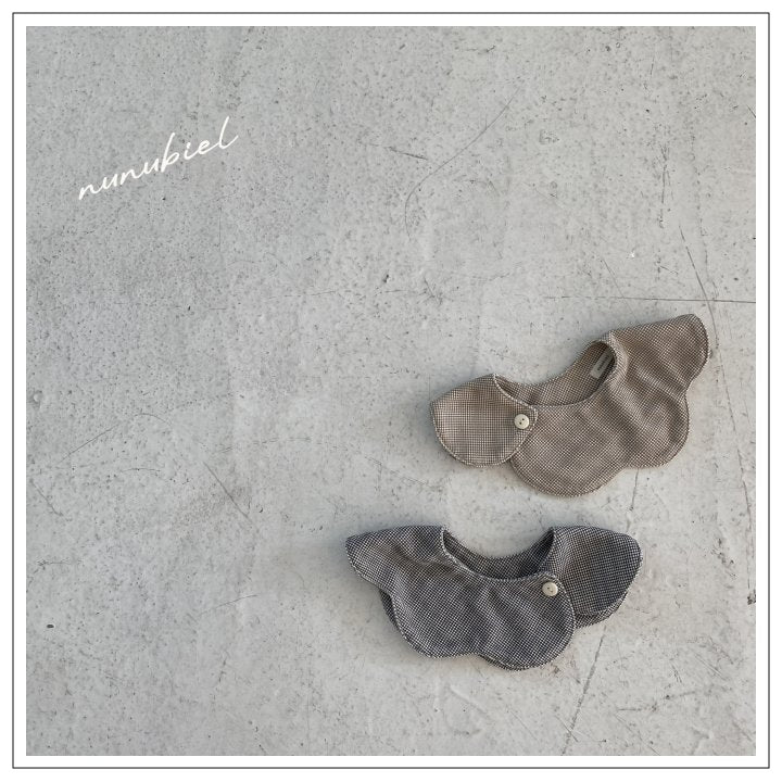 【nunubiel】 round bib