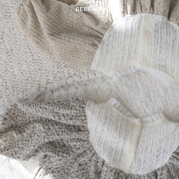 【bebeholic】 Celia Lace Suit