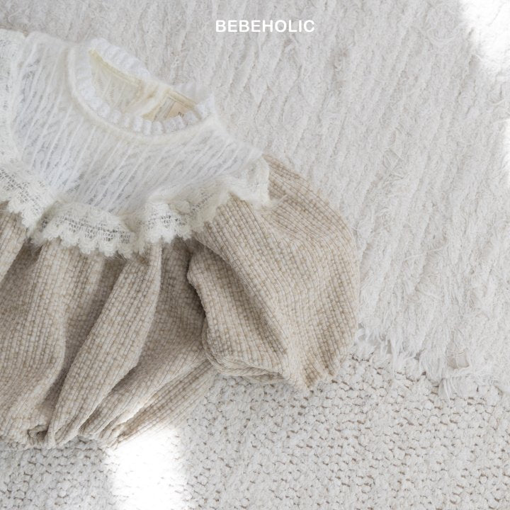 【bebeholic】 Celia Lace Suit