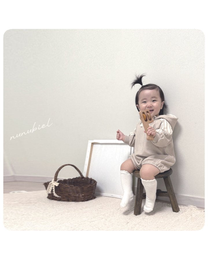 【nunubiel】 lace hood romper