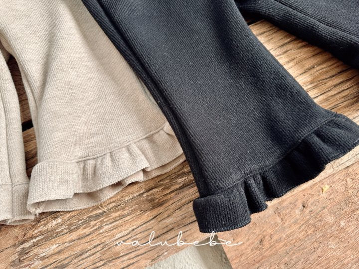 【valubebe】 Semi-bootcut pants (bebe)