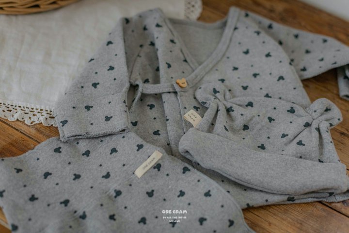 【one gram】 Doodoo newborn Suit & Leggings  ※クーポン使用で表示価格よりさらに10%OFF！9月30日（火）23：59まで！クーポンコード：spt10
