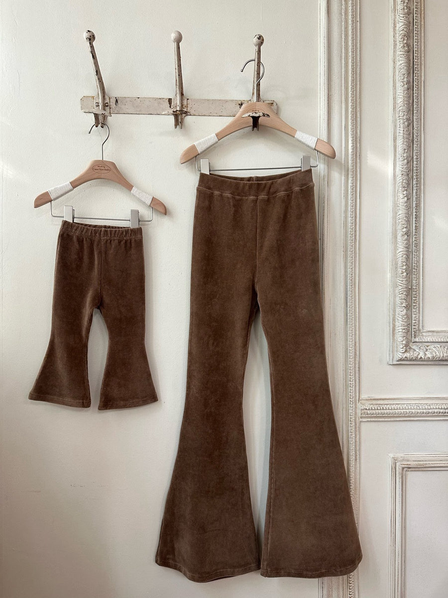 NEW【monbebe】 Corduroy bootcut pants (ママサイズ)