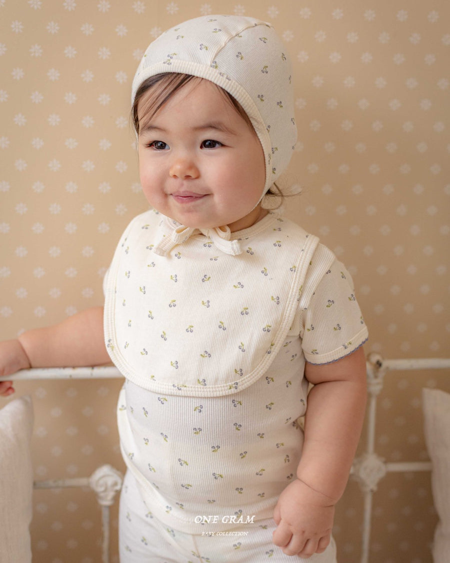 【one gram】 cherry bib  ※クーポン使用で表示価格よりさらに10%OFF！4月20日（日）23：59まで！クーポンコード：april10