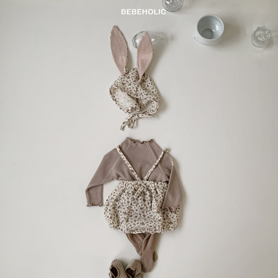 【bebeholic】 Rabbit Bonnet Set