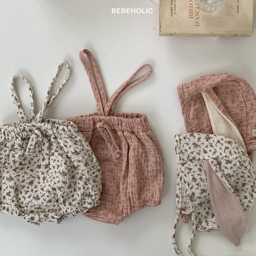 【bebeholic】 Rabbit Bonnet Set