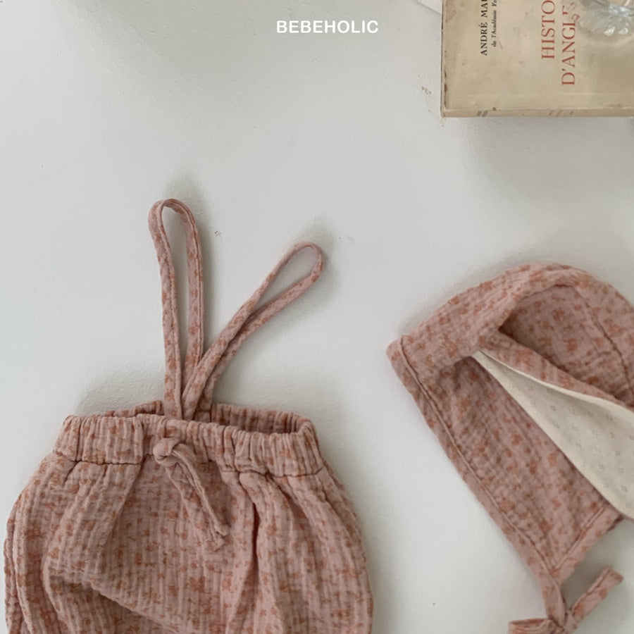 【bebeholic】 Rabbit Bonnet Set