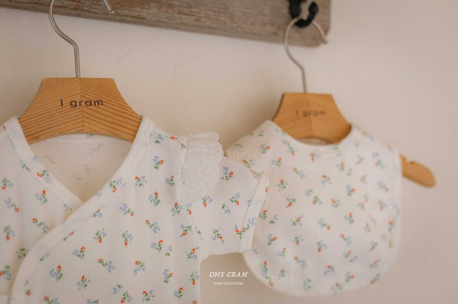 【one gram】 Rebecca bib  ※クーポン使用で表示価格よりさらに10%OFF！4月20日（日）23：59まで！クーポンコード：april10