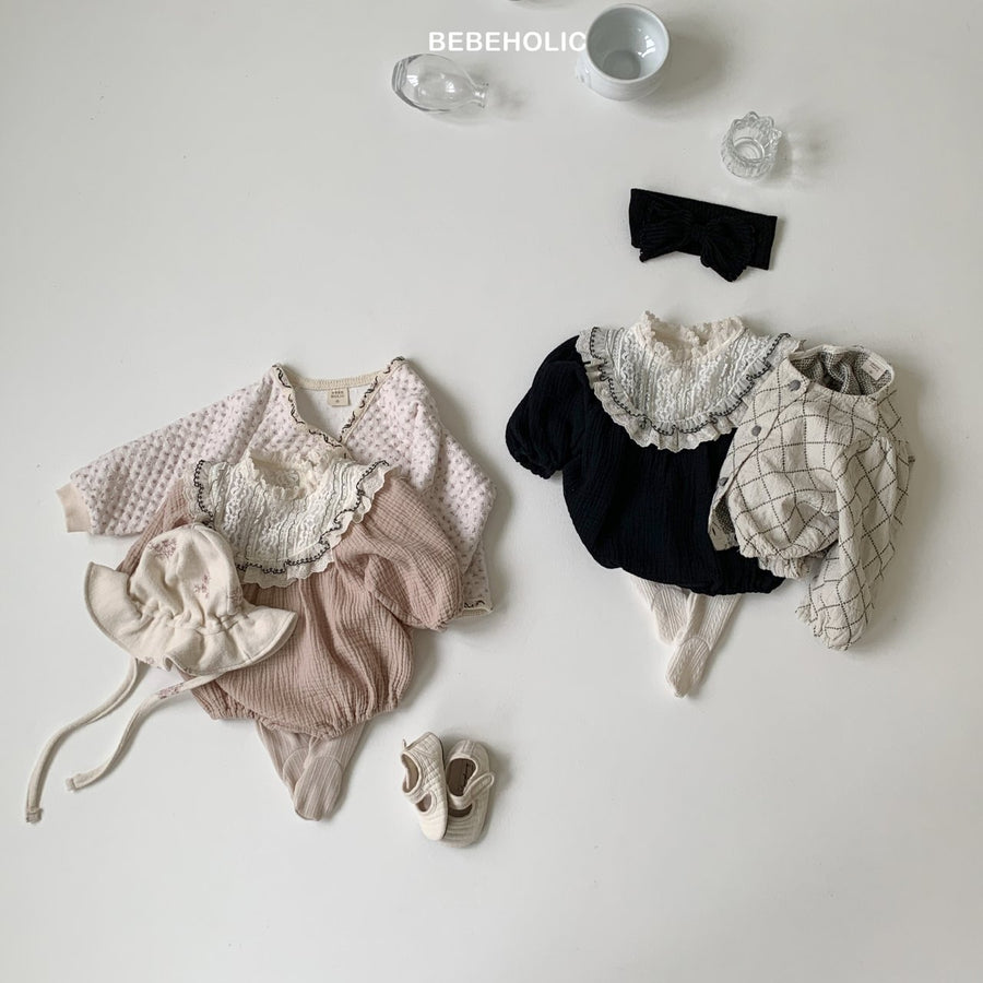 【bebeholic】 Melody Lace Suit
