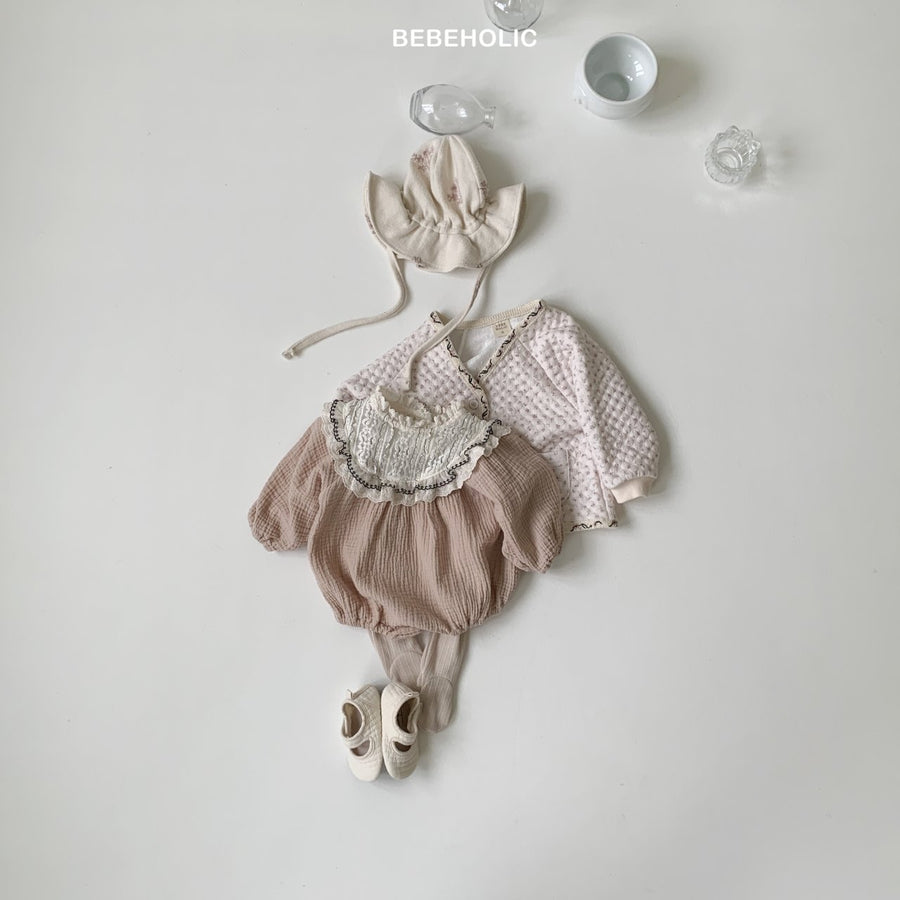 【bebeholic】 Melody Lace Suit