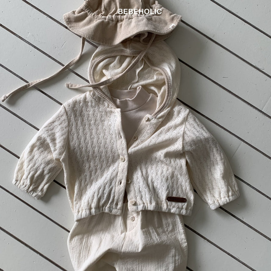 【bebeholic】 Sage Eyelet Hood