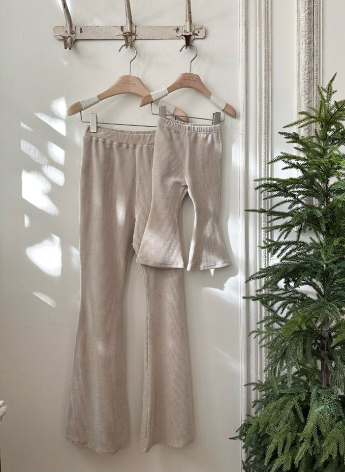 【monbebe】 Golden spandex bootcut pants (for mom)