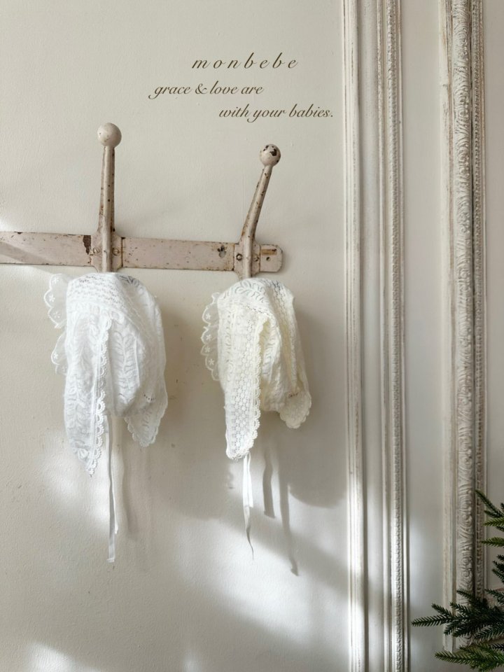 【monbebe】 W Bunny Lace Bonnet