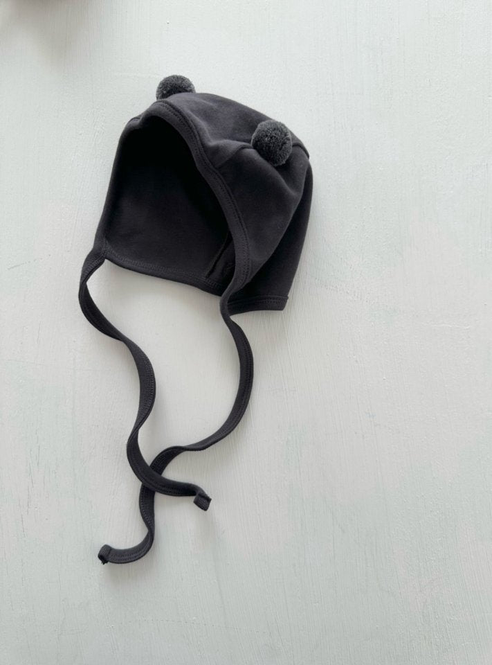 【monbebe】 Pom Pom Bonnet