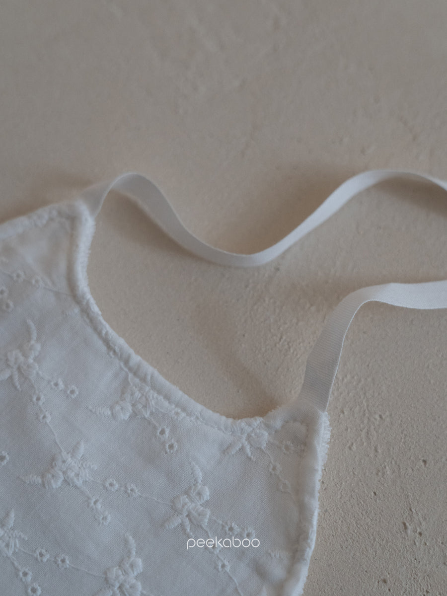 NEW【peekaboo】Ribbon Bib　（スタイ）