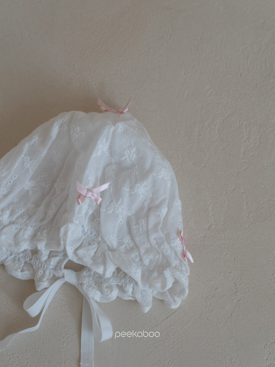 NEW【peekaboo】 Ribbon bonnet　