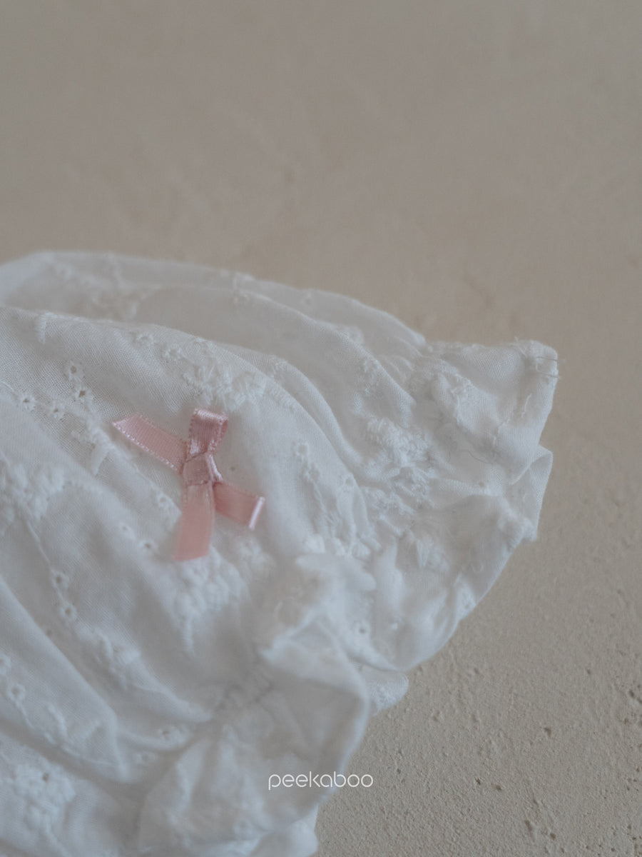 NEW【peekaboo】 Ribbon bonnet　