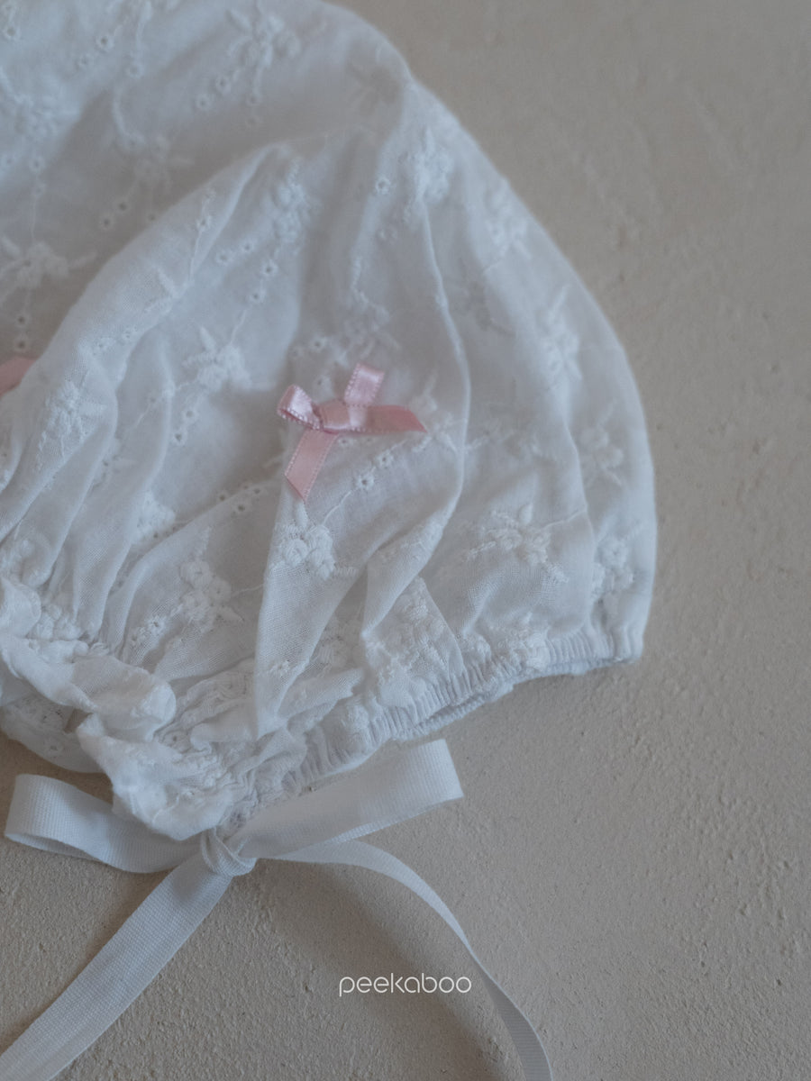 NEW【peekaboo】 Ribbon bonnet　