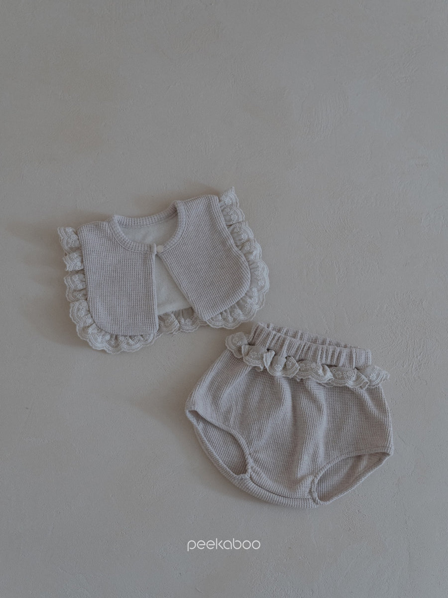 NEW【peekaboo】DEL BABY set (Bib + bloomer)