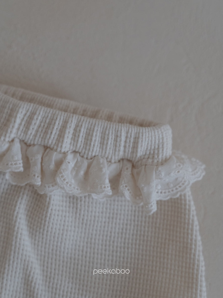 NEW【peekaboo】DEL BABY set (Bib + bloomer)