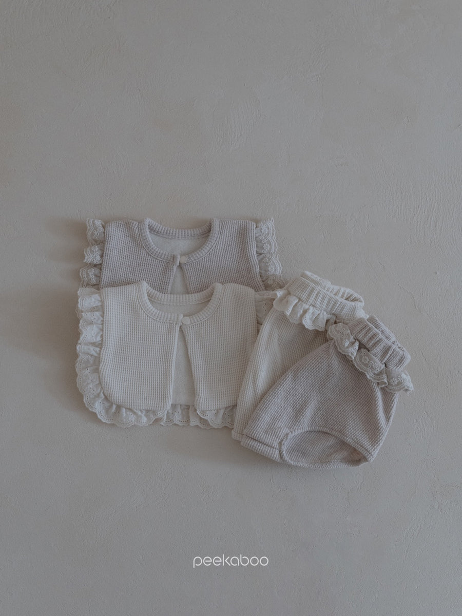 NEW【peekaboo】DEL BABY set (Bib + bloomer)