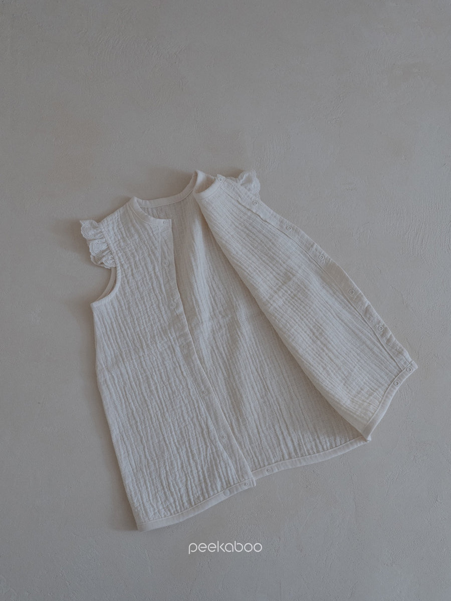 NEW【peekaboo】 Maison sleeping vest