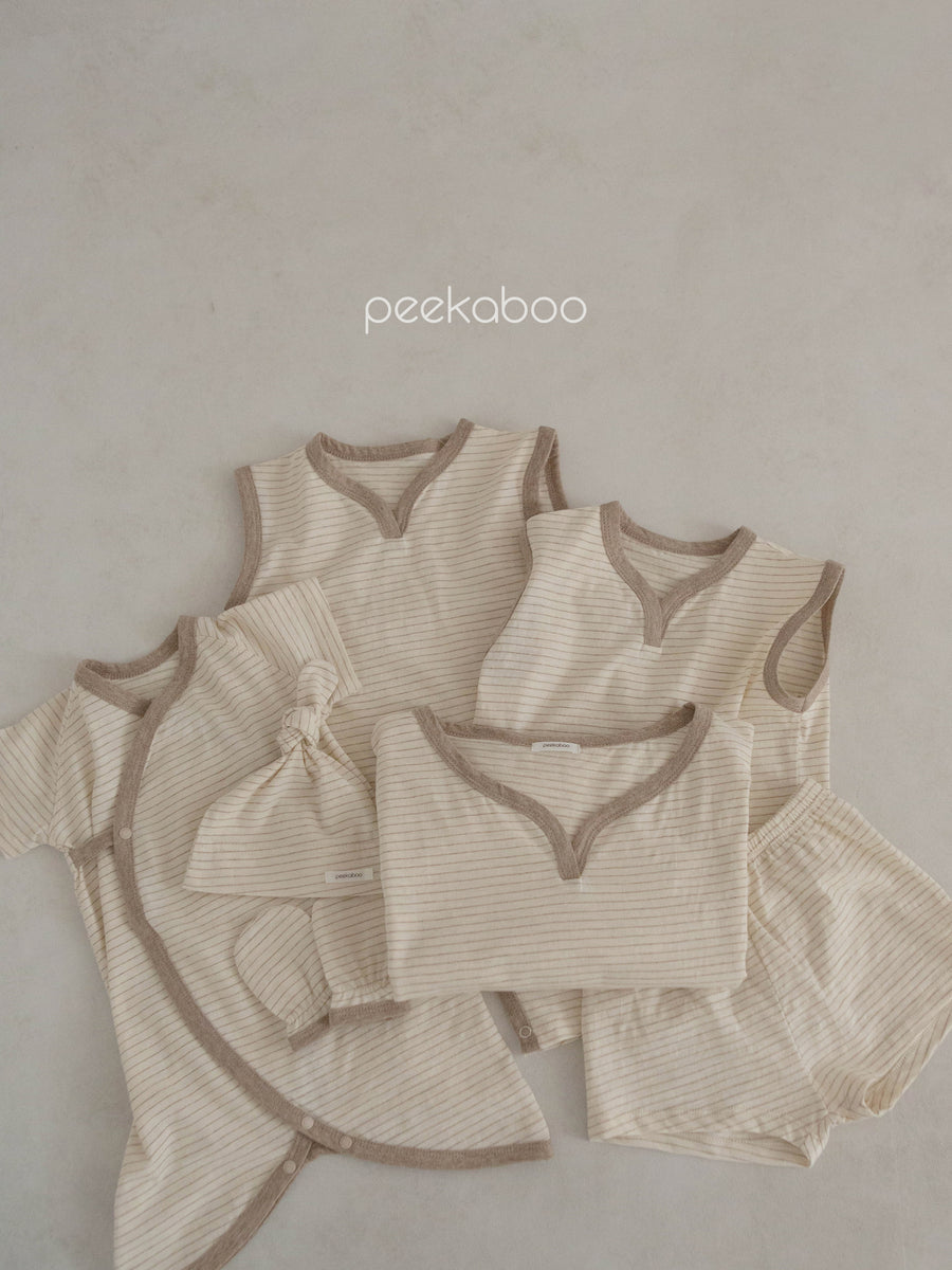 NEW【peekaboo】pin BABY body suit（ベビースーツ）